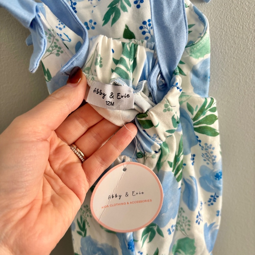 Abby & Evie Floral Bow Bubble Romper NWT 12M - Picture 2 of 5